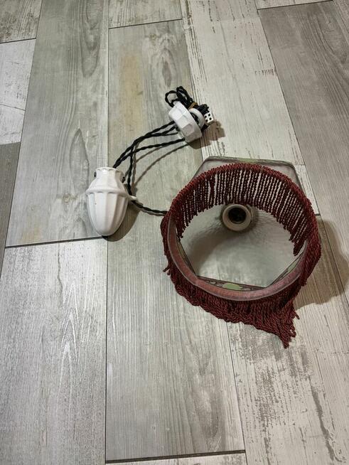 Stara lampa wisząca z przeciwwagą porcelanową żarówka E27