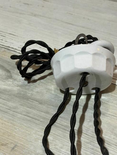 Stara lampa wisząca z przeciwwagą porcelanową żarówka E27