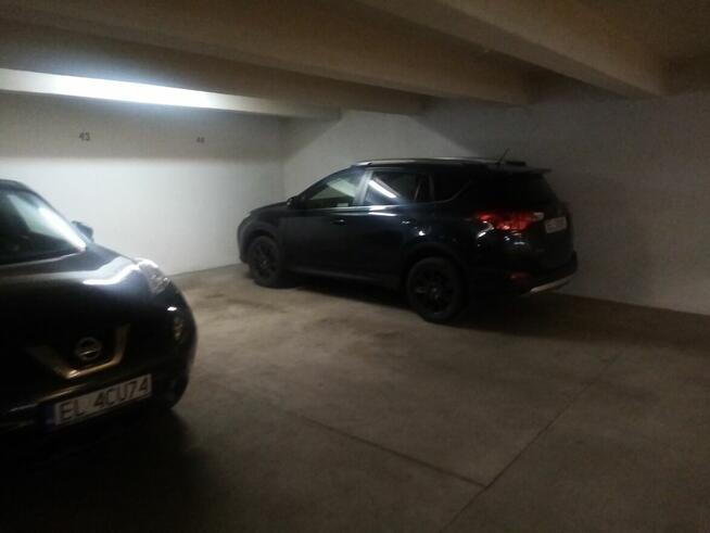 Miejsce parkingowe w garażu podziemnym Leszczyńskiej 4.
