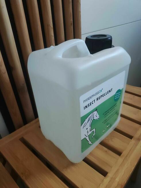 Spray dla Koni na muchy końskie komary kleszcze meszki owady