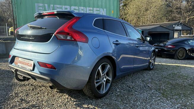 Volvo V40 2.0 d3 150KM /204KM ledy bi xenon wstyd park pół skóry panorama 1.r.gw
