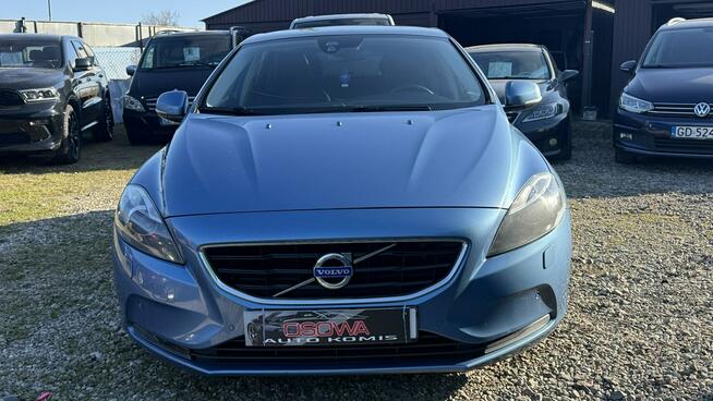 Volvo V40 2.0 d3 150KM /204KM ledy bi xenon wstyd park pół skóry panorama 1.r.gw