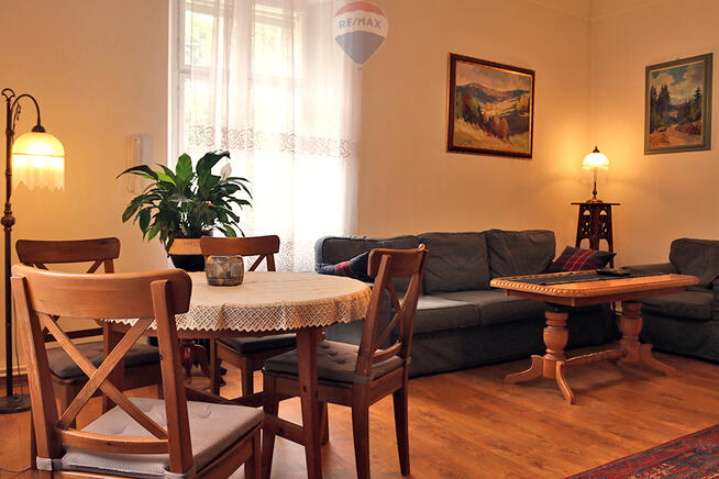 Kamienica inwestycyjna + parking 8 aut - centrum