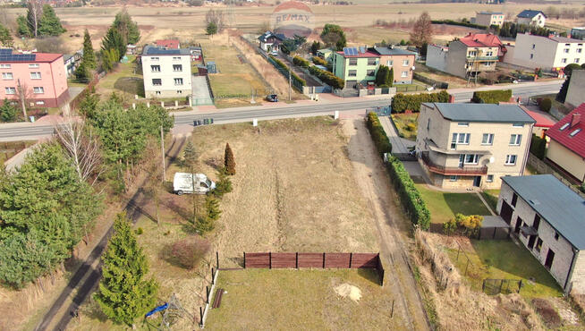 Działka budowlana z projektem domu – Dobieszowice