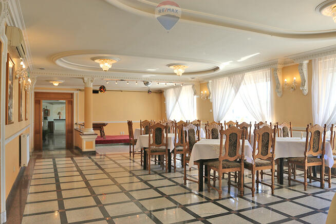 Budynek hotelowo-restauracyjny
