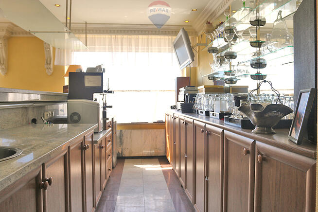 Budynek hotelowo-restauracyjny