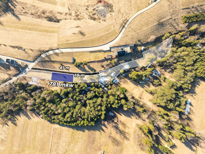 Szlembark - działka budowlana 781m2