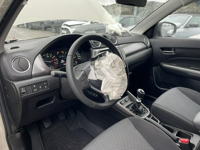Suzuki Vitara mHEV Kamera Podgrzewanie Aktywny tempomat 129KM