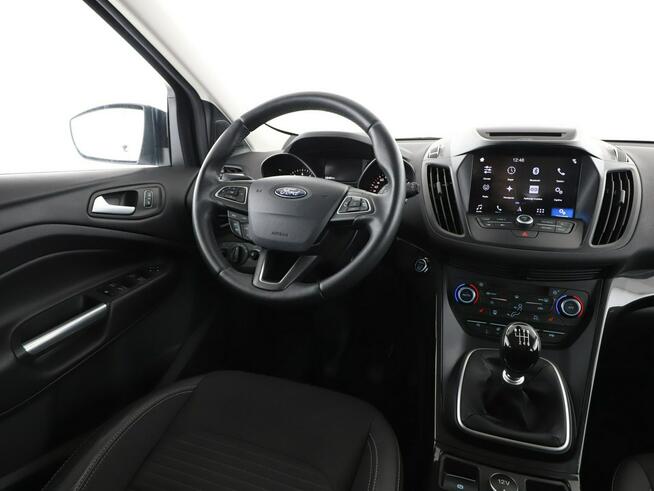 Ford Kuga navi klima auto grzane fotele czujniki parkowania hak