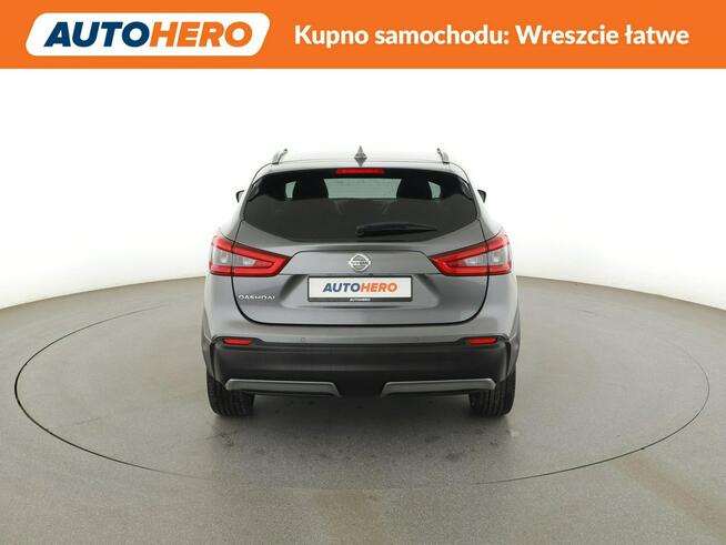 Nissan Qashqai automat skóra panorama klima auto navi kamera i czujniki parkowania gr