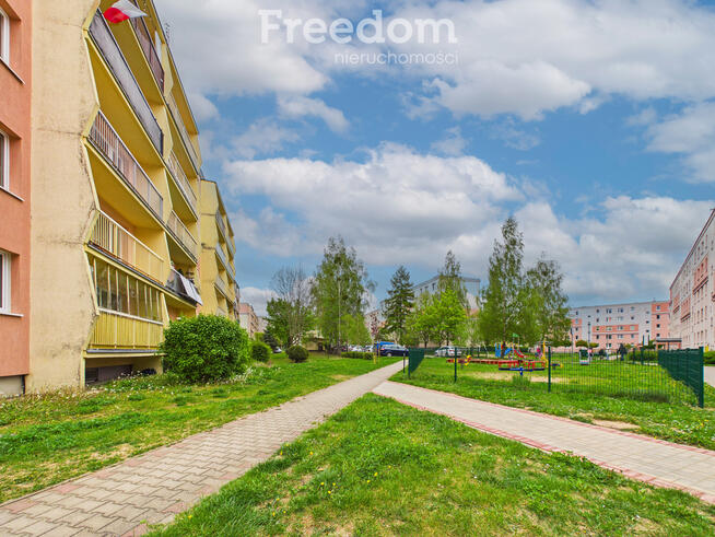 Mieszkanie na 2 piętrze w centrum Jarot