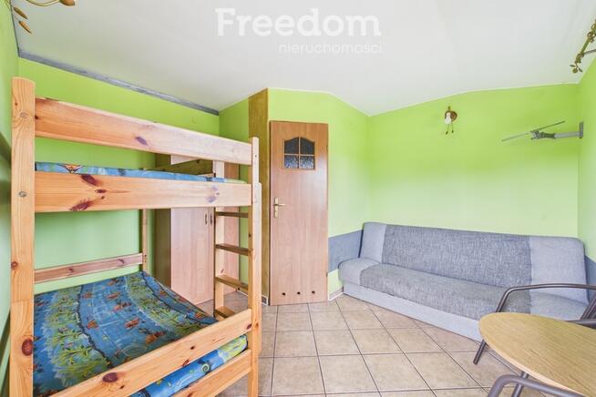 Dwa budynki w Sztutowie nad polskim morzem