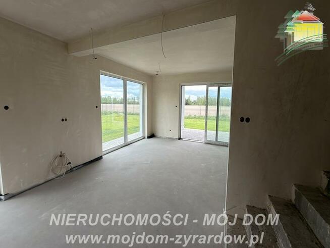 Dom Bronisławów gm. Baranów