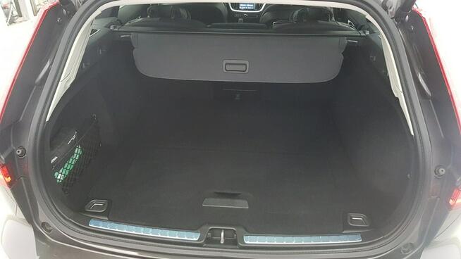 Volvo V60 B4 D Core ! Z Polskiego Salonu ! Faktura Vat !