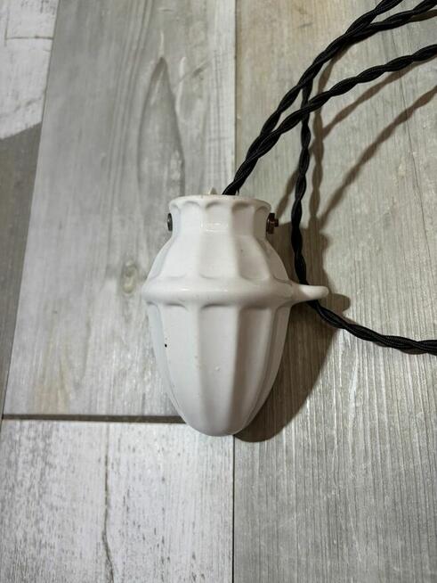 Stara lampa wisząca z przeciwwagą porcelanową żarówka E27