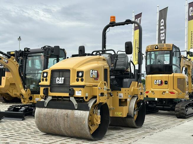 WALEC DROGOWY MARKI CATERPILLAR CB 2.7 GC