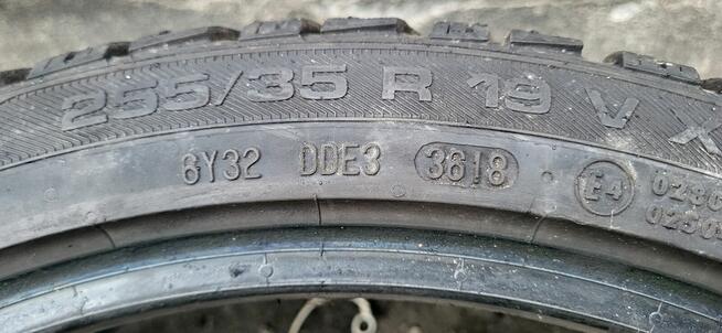 opony zimowe uniroyal r19 255/35