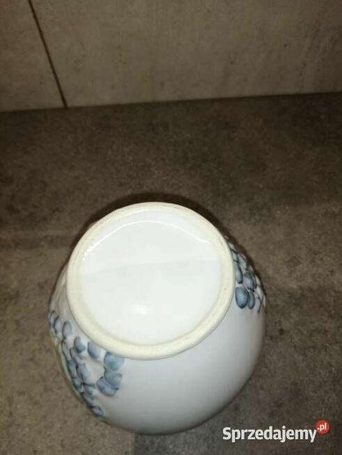 ceramiczny biały dzbanek