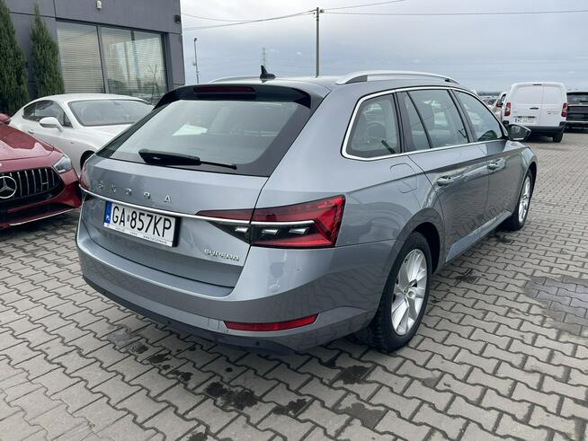 Škoda Superb Salon PL DSG Podgrzewanie Klimatronik Virtual 190KM