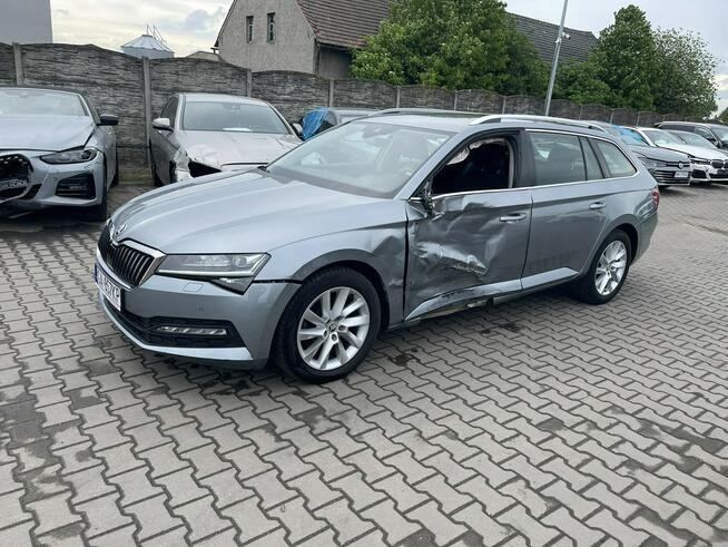Škoda Superb Salon PL DSG Podgrzewanie Klimatronik Virtual 190KM