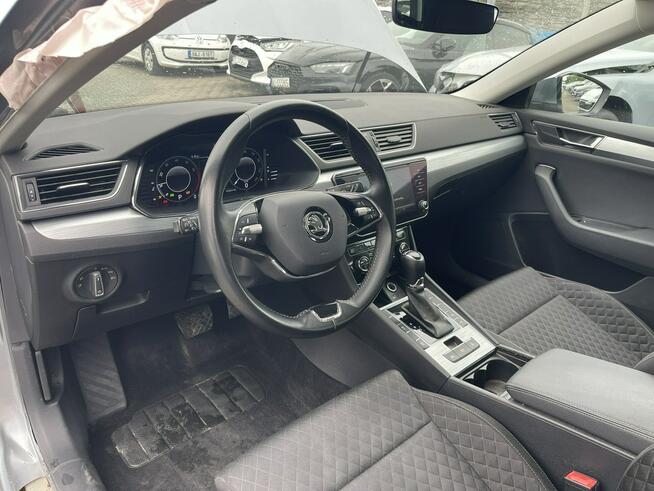 Škoda Superb Salon PL DSG Podgrzewanie Klimatronik Virtual 190KM