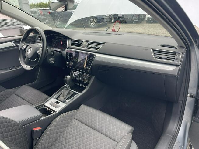 Škoda Superb Salon PL DSG Podgrzewanie Klimatronik Virtual 190KM