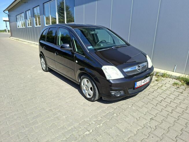 Opel Meriva 1.6 benzyna po lifcie ważne długo opłaty