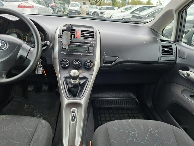 Toyota Auris 1.3 benzyna 5drzwi ważne opłaty