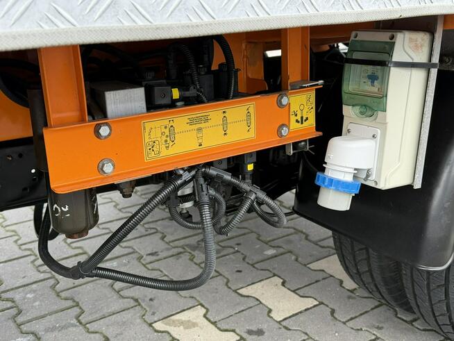 Nissan Cabstar Zwyżka Podnośnik Koszowy ISOLI PNT210 J Wysokość Podnoszenia 21m P7