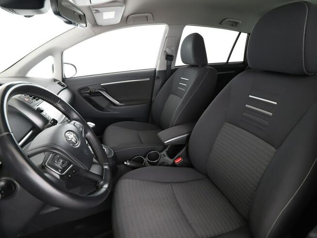 Toyota Verso automat klima auto grzane fotele kamera cofania hak