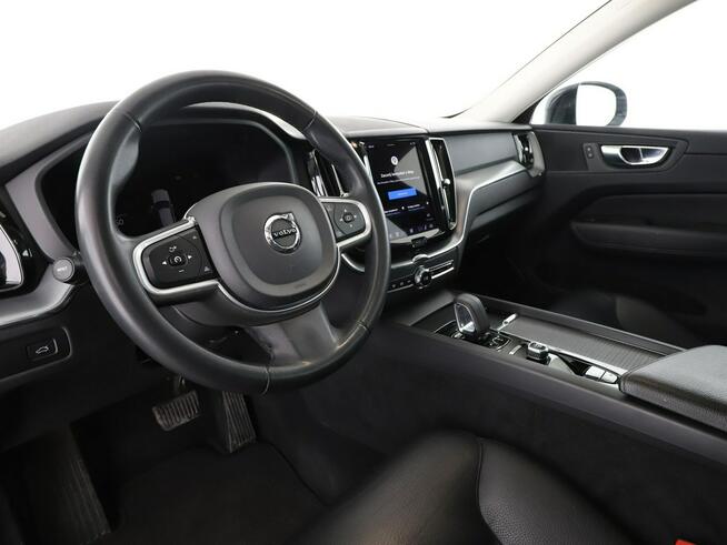 Volvo XC 60 FV23% B4 automat skóra navi kamera grzane fotele LED tempomat