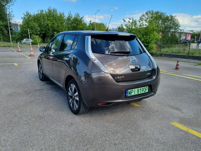 Nissan Leaf Tekna 30kWh 2016 153tys. km Pompa ciepła Skóra BOSE Kamera 360 Alu