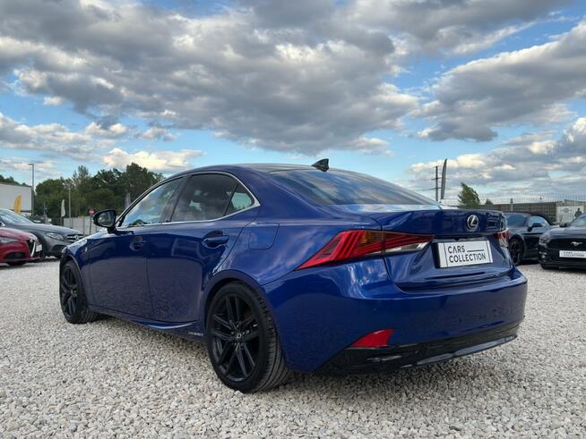 Lexus IS, 2020