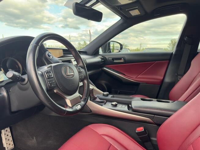 Lexus IS, 2020