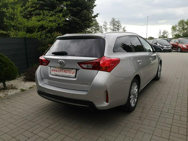 Toyota Auris 2.0 D4D 124KM Klimatron Parktr Kmera Alu Ledy Salon Polska Gwarancja