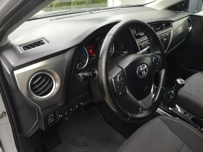Toyota Auris 2.0 D4D 124KM Klimatron Parktr Kmera Alu Ledy Salon Polska Gwarancja