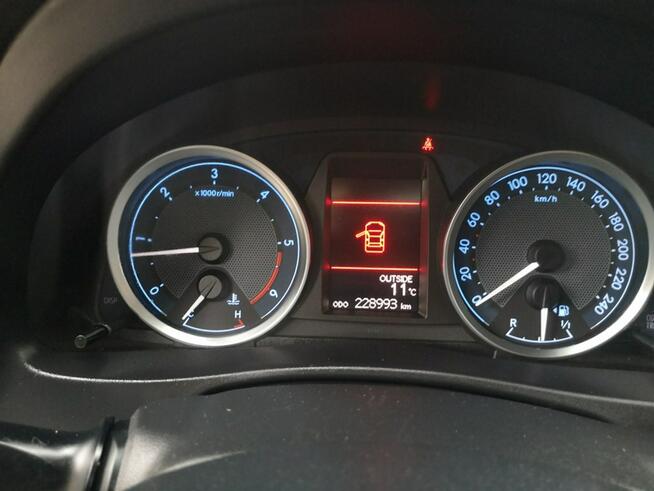 Toyota Auris 2.0 D4D 124KM Klimatron Parktr Kmera Alu Ledy Salon Polska Gwarancja
