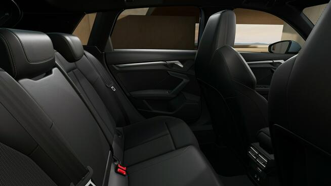 Audi A3 LED_PamięćFotela_3-strefy_Kamera_SoundSystem_Asystenci_Półskóry_CarPla