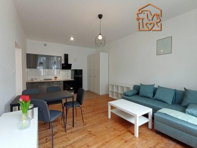 2 pokoje, komórka, pet-friendly- Grunwaldzka 36
