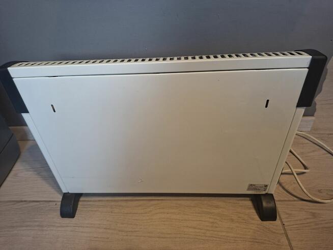 Grzejnik elektryczny z nadmuchem ARDES 220-240v 50-60hz 2000