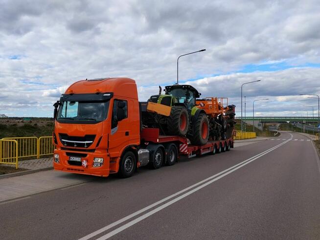 Transport maszyn rolniczych i budowlanych