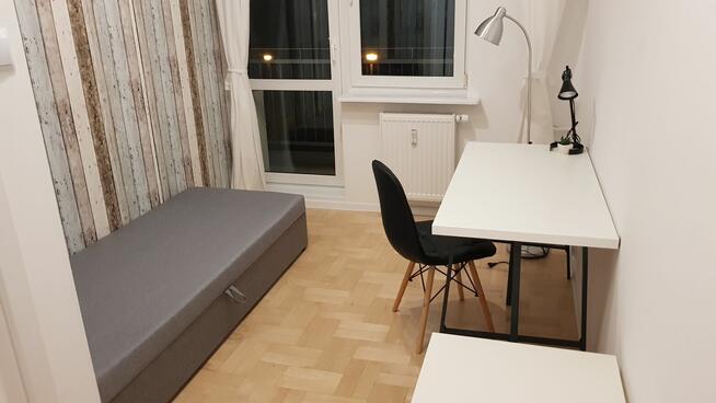 Pokój 9 m2 do wynajęcia Morena ul. Bulońska, umeblowany