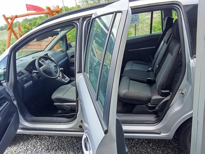 Opel Zafira 1.6 benz . 2005rok 4500ZŁ