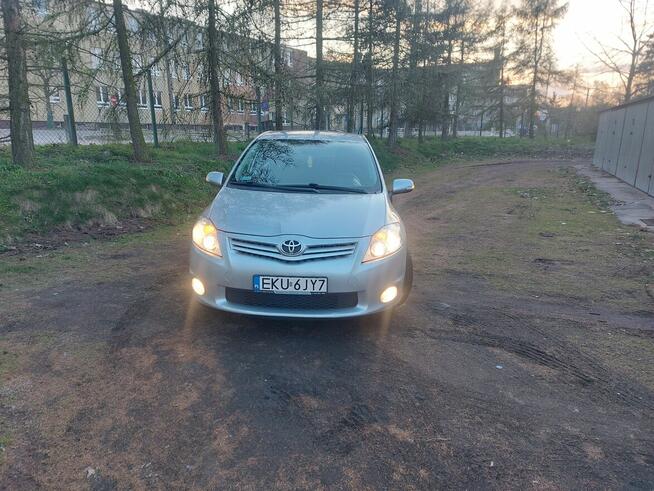 Auris 2010r.
