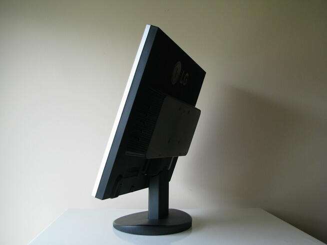 Monitor LCD do komputera LG Flatron L1952S 19 cali