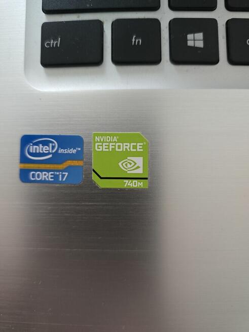 Laptop ASUS Intel CORE i7, 750GB, RAM12GB