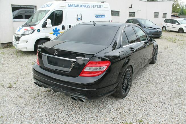 Mercedes C 63 AMG