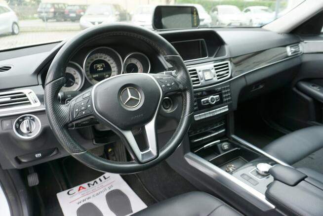 Mercedes E 220 polski salon
