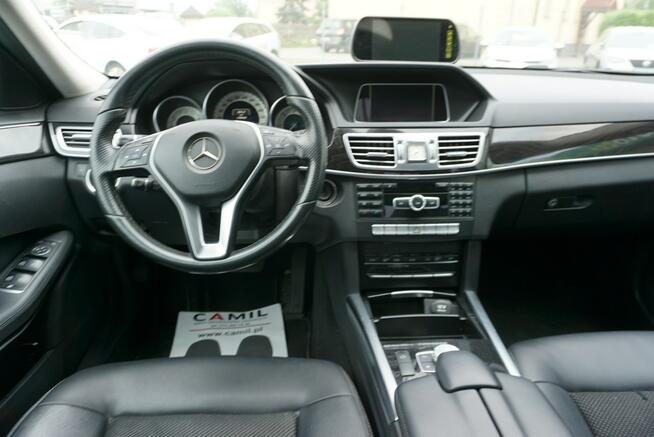 Mercedes E 220 polski salon