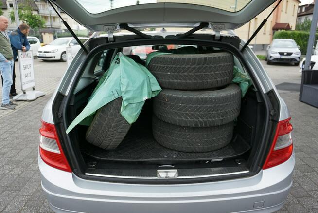 Mercedes C 200 zarejestrowany, ubezpieczony